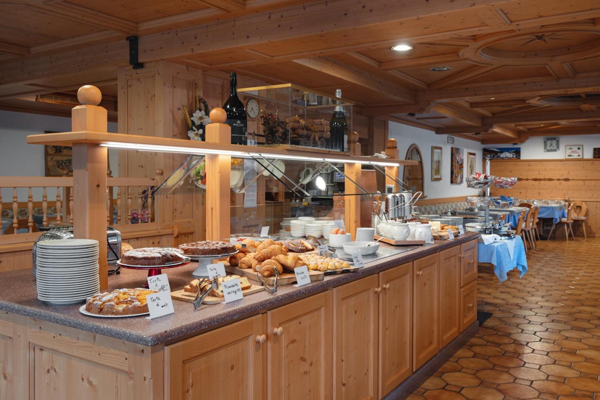 Berg Hotel Latemar Spitze Vigo di Fassa Ngoại thất bức ảnh